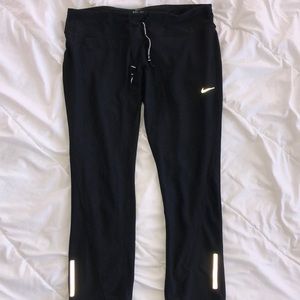 Nike cropped leggings
